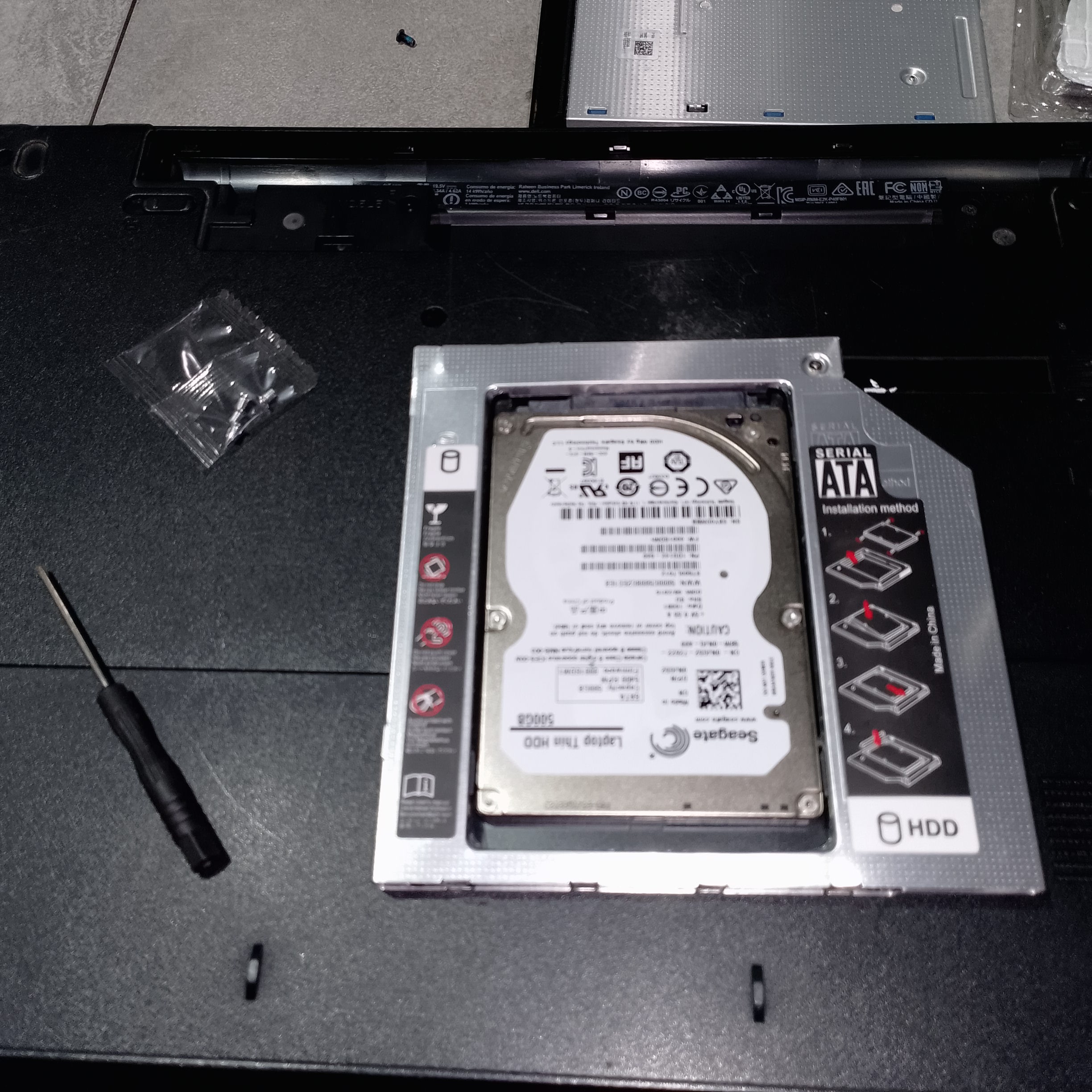 HDD установлен в caddy 9.5 мм