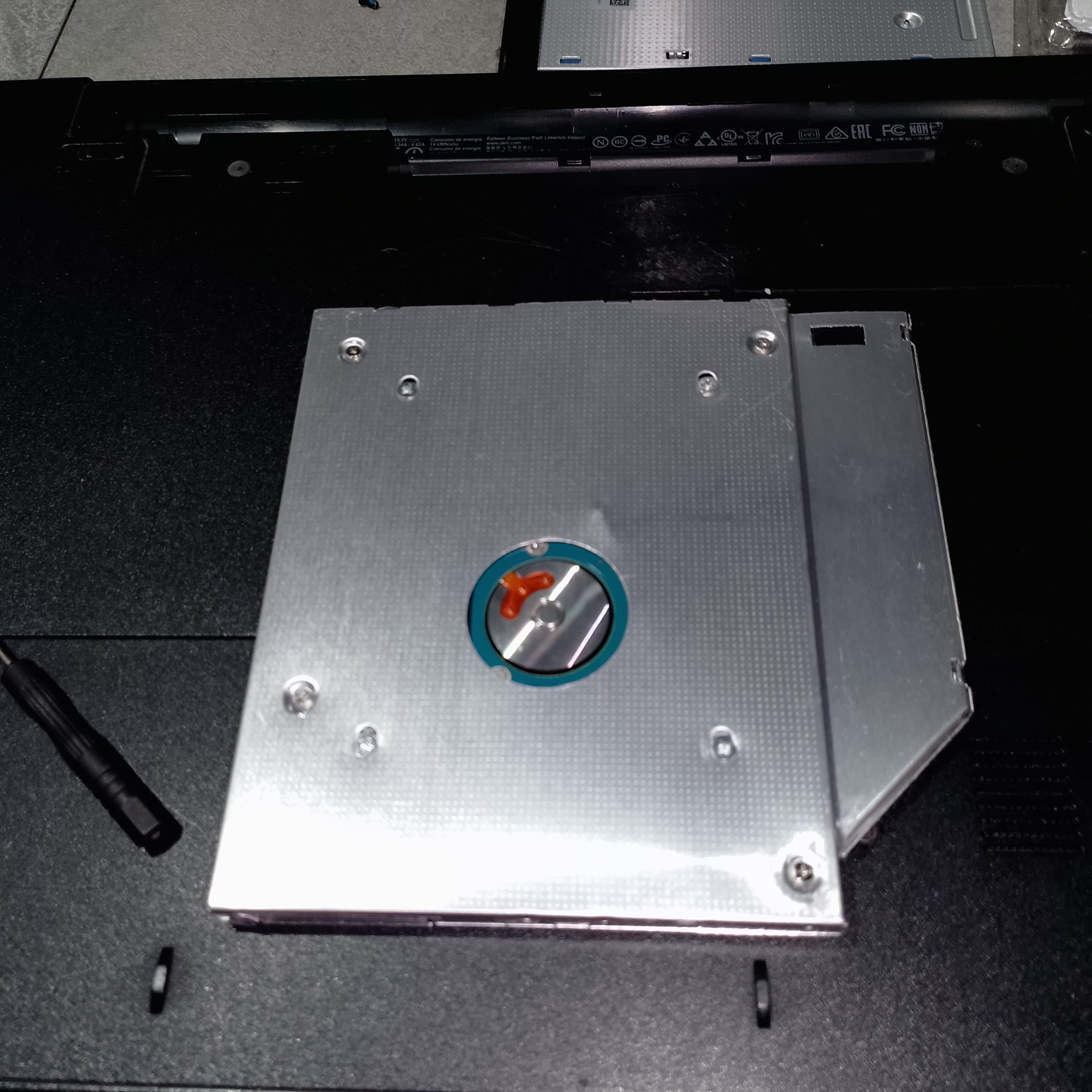 Проверка крепления HDD в caddy