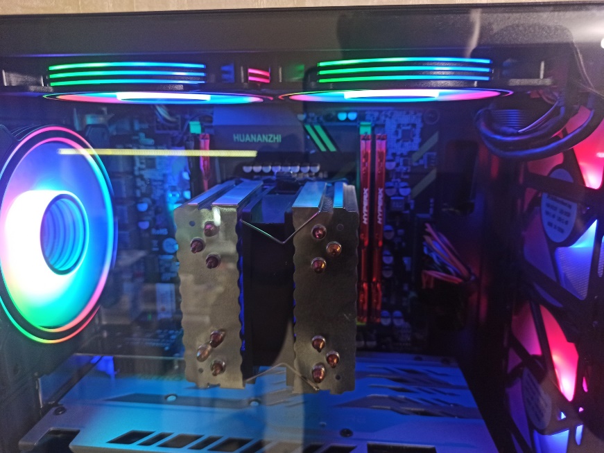 ARGB вентиляторы Aerocool Mirage 12 Pro в корпусе ПК