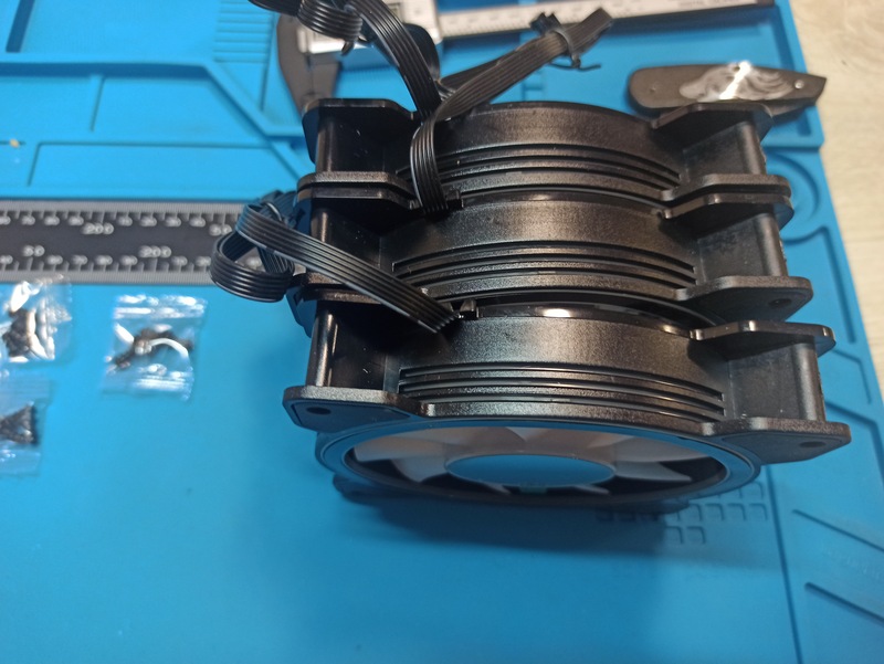 Три вентилятора из коробки