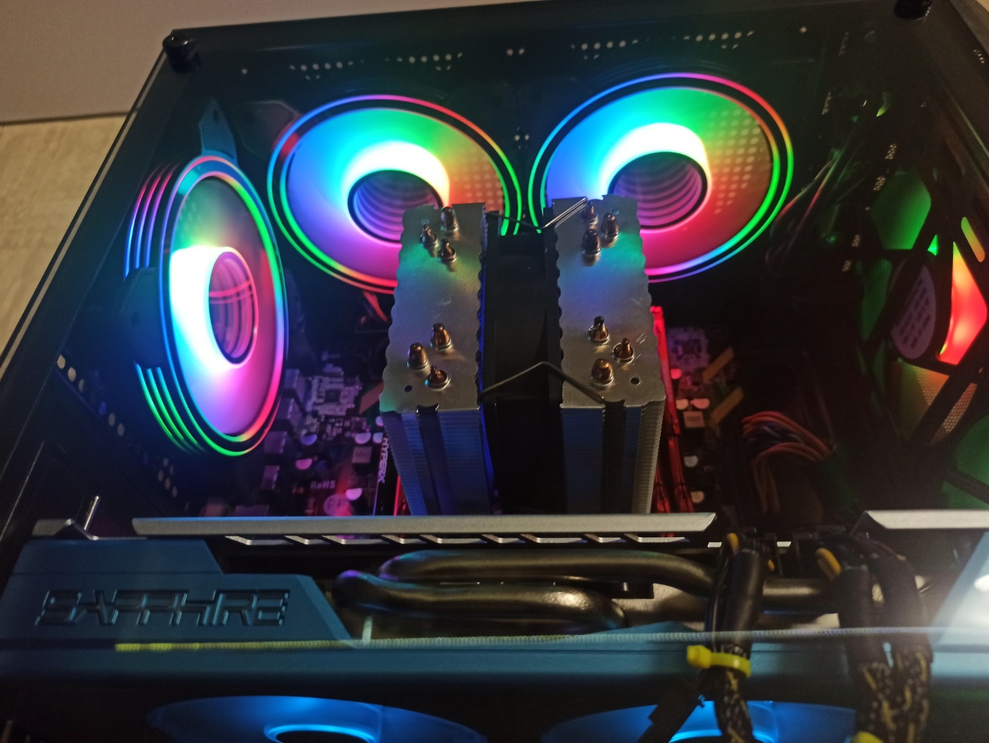 Aerocool Mirage 12 ARGB Pro: полный обзор с 33 фотографиями