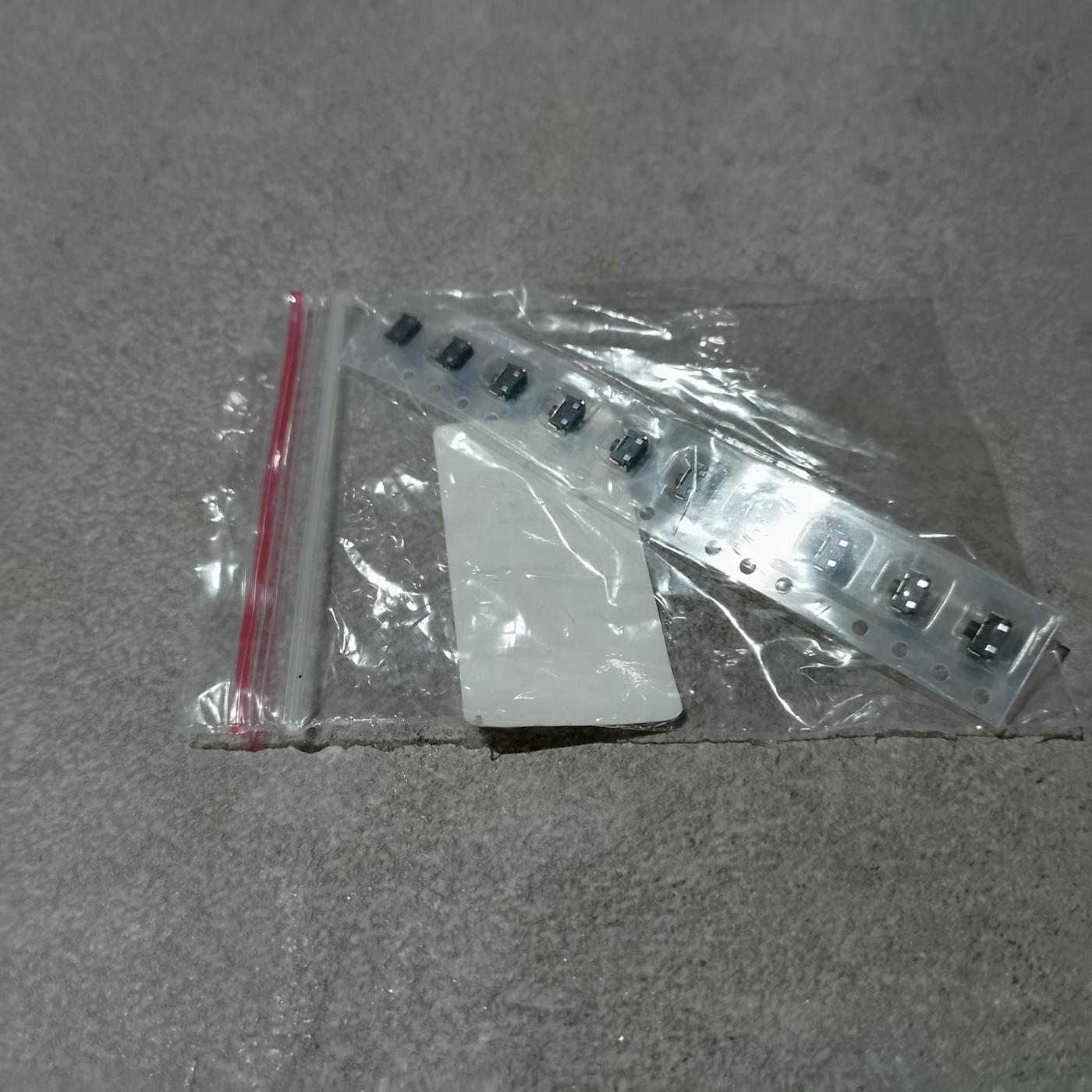 Лента с микрокнопками SMD (tact switch)