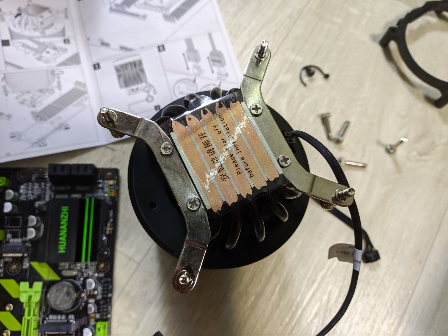 Установка крепления Intel