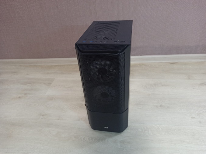 Фото корпуса AeroCool Quantum Mesh — общий вид