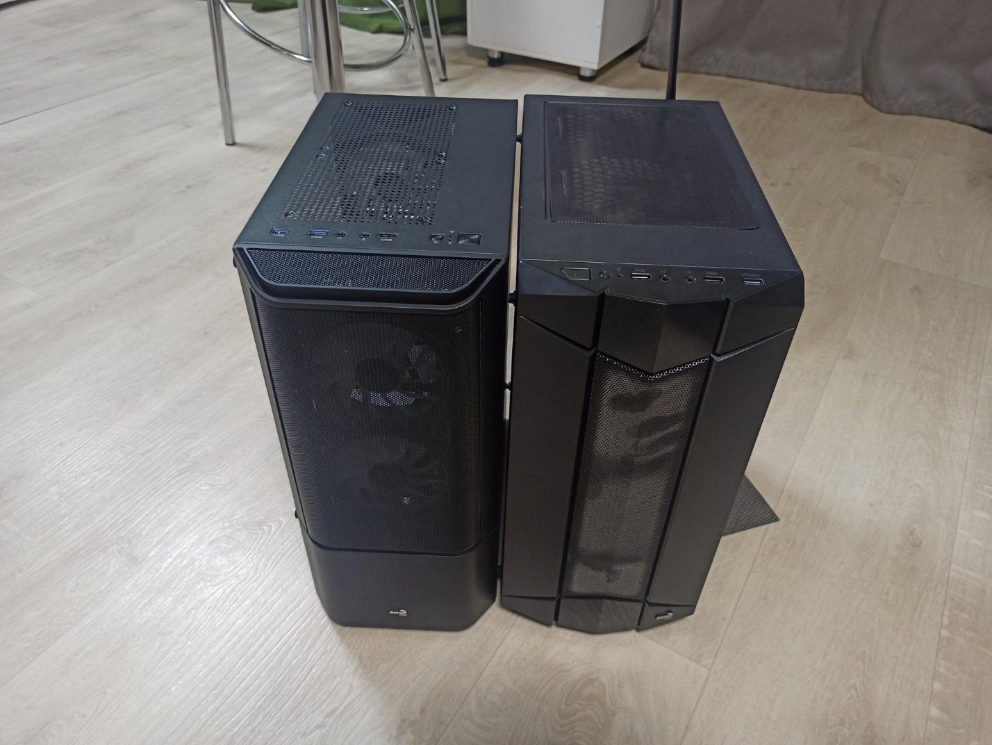 Передние панели Quantum и Sentinel — сравнение