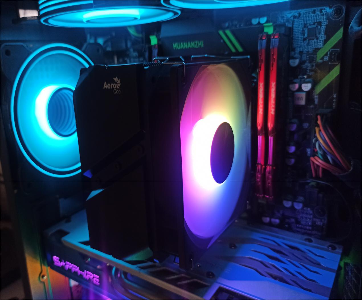 AeroCool Rime 4 установлен в компьютере