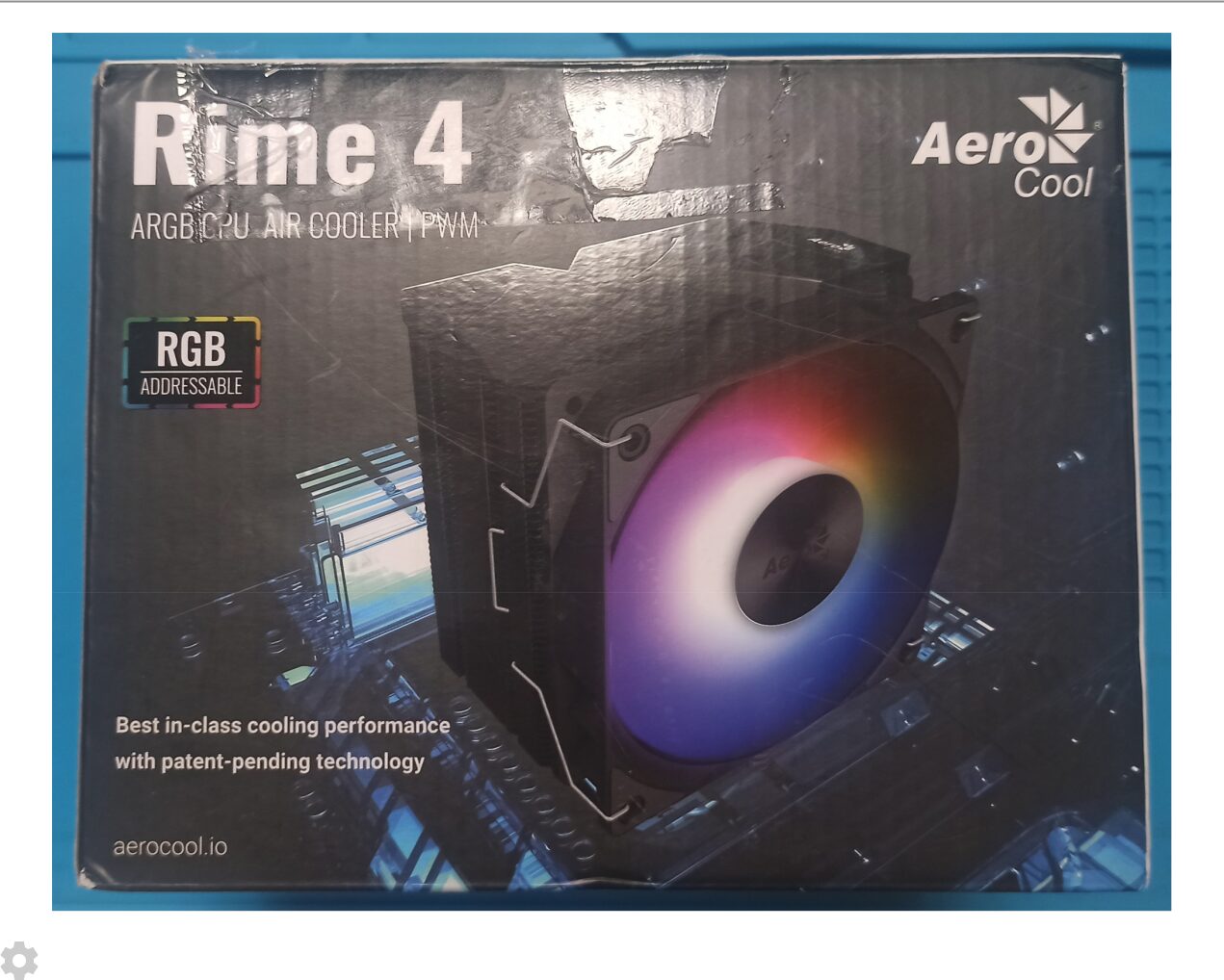 Коробка AeroCool Rime 4 — передняя сторона