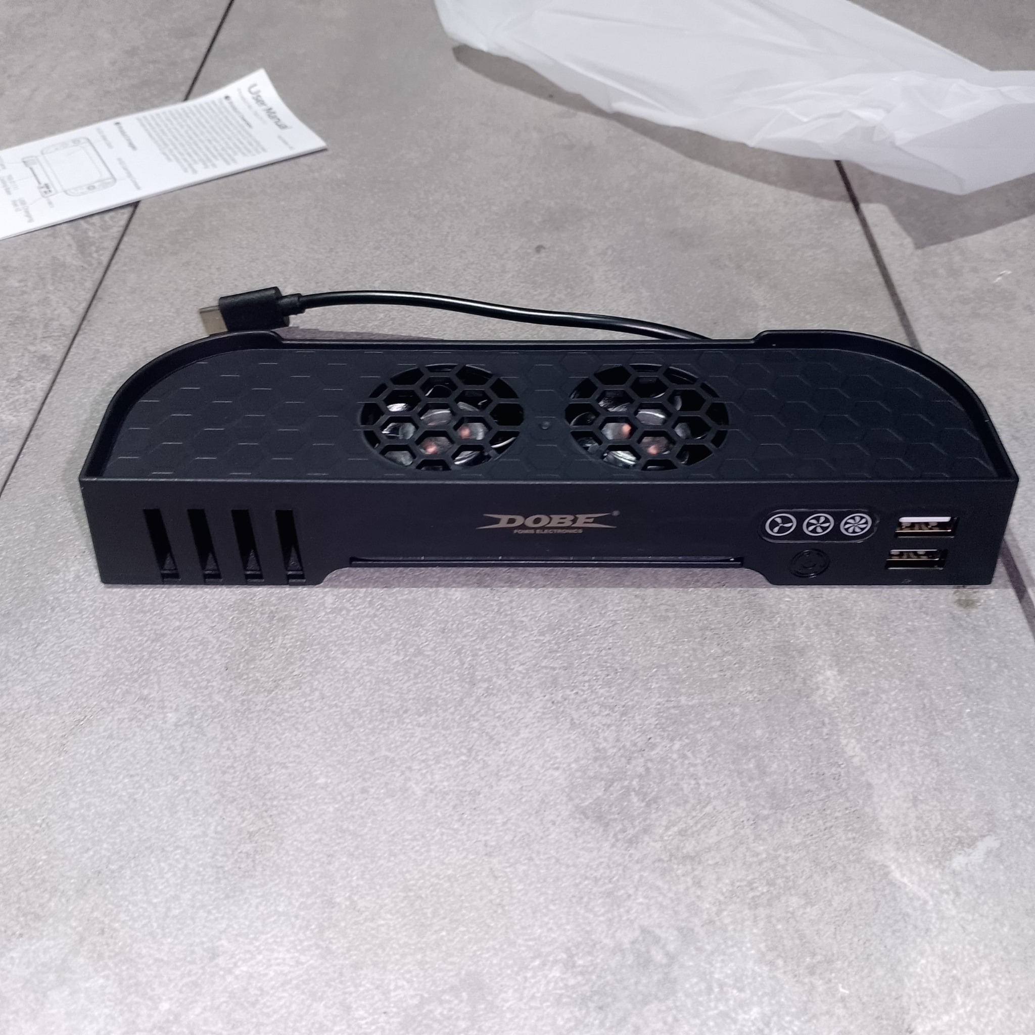 Передняя панель DOBE Cooling Extension с USB-портами и слотами для картриджей