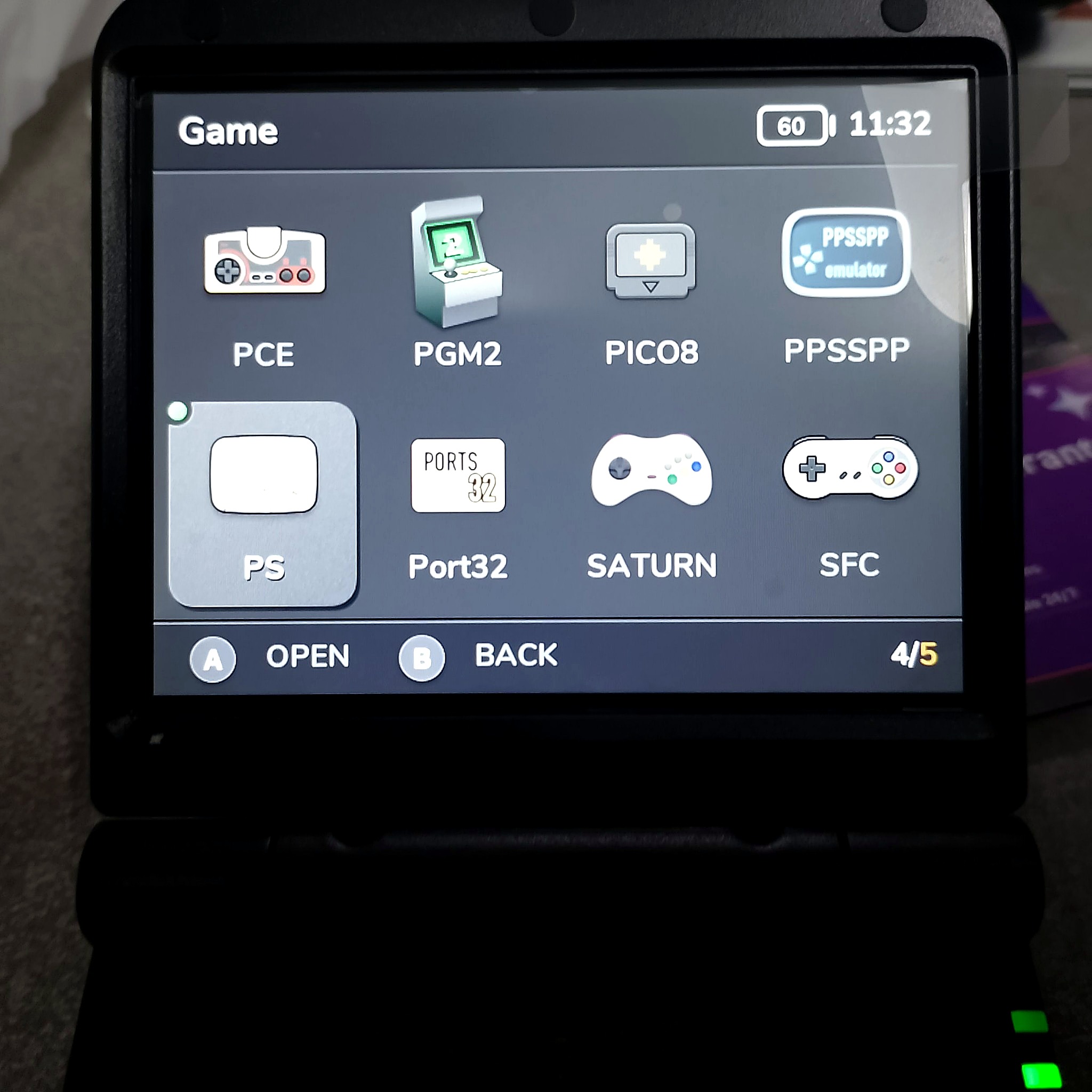 Четвёртая страница систем Miyoo Flip с PSP PS и SFC