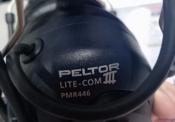 Иллюстрация к материалу: Peltor Lite-Com III и Baofeng — настройка PMR446