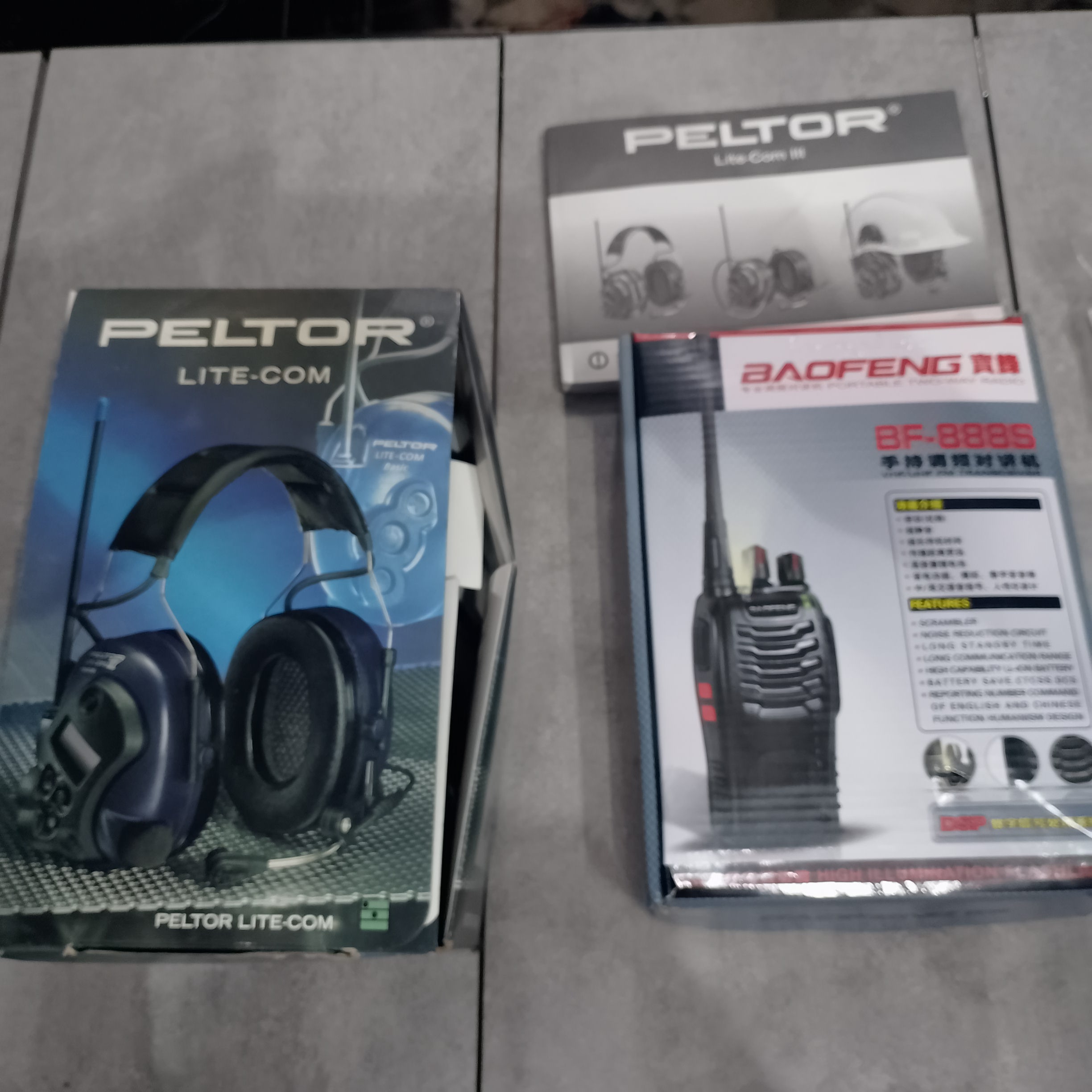 Peltor Lite-Com III и Baofeng в комплекте для настройки PMR446