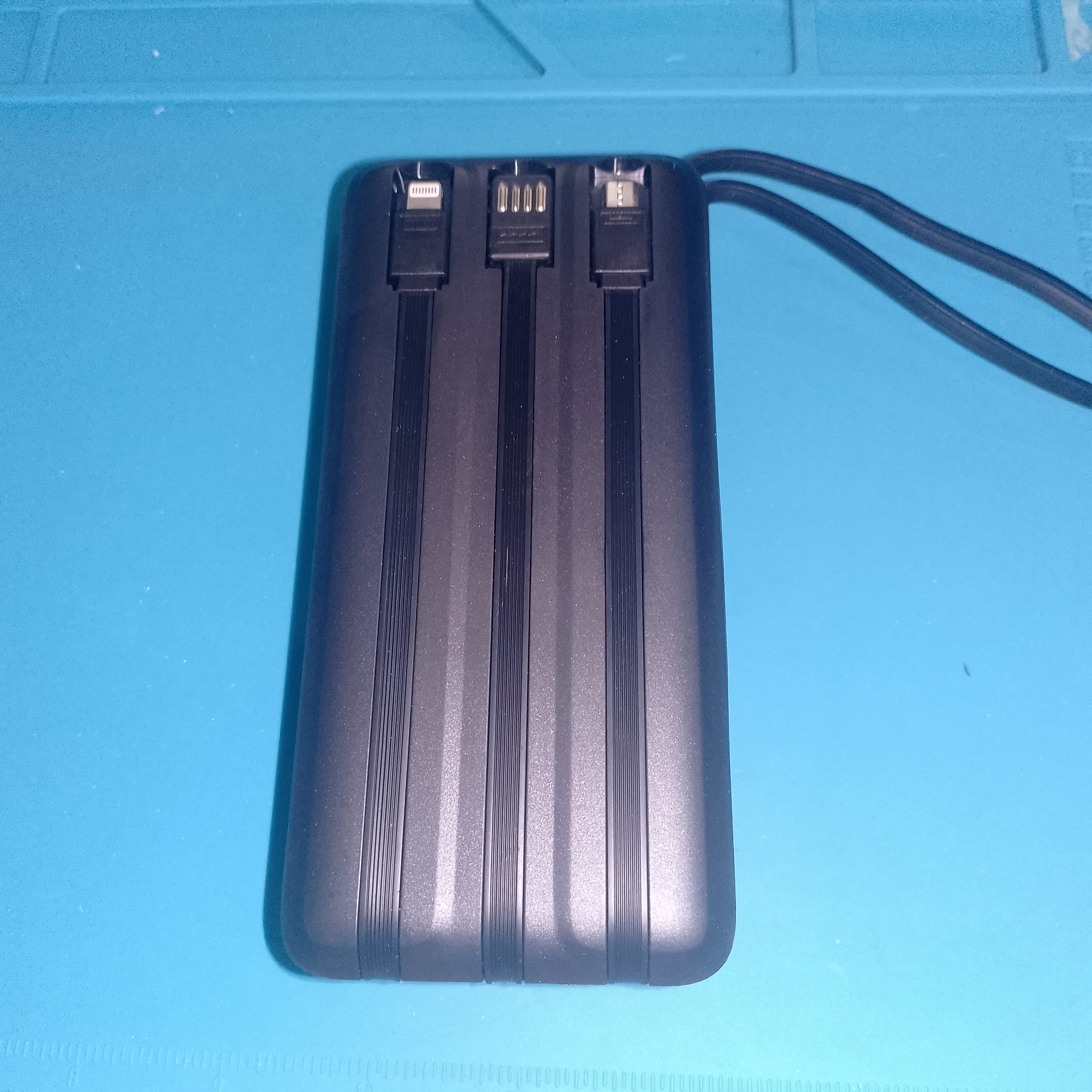 пауэрбанк Hoco J122A с портами USB-A Type-C Micro USB
