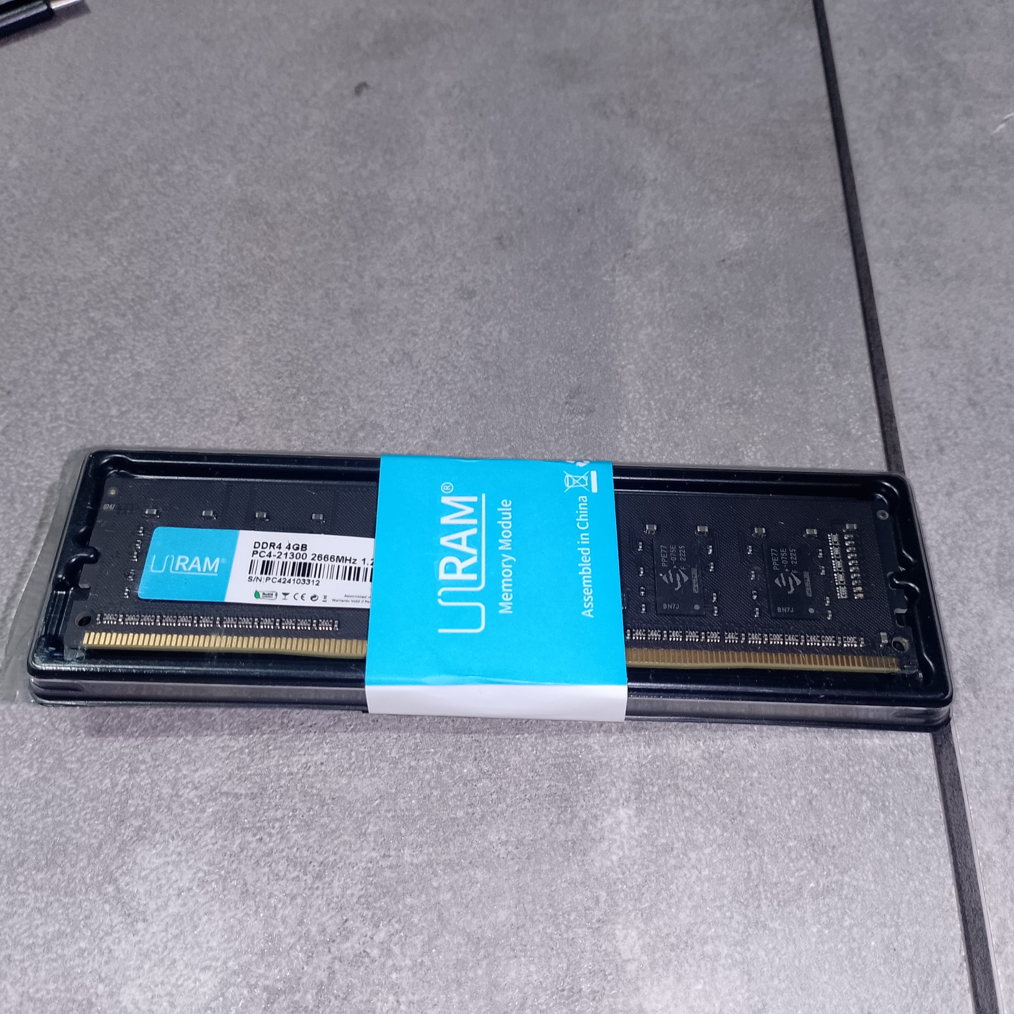 Апгрейд Athlon 3000G - планка UIRAM DDR4 4GB 2666MHz в упаковке