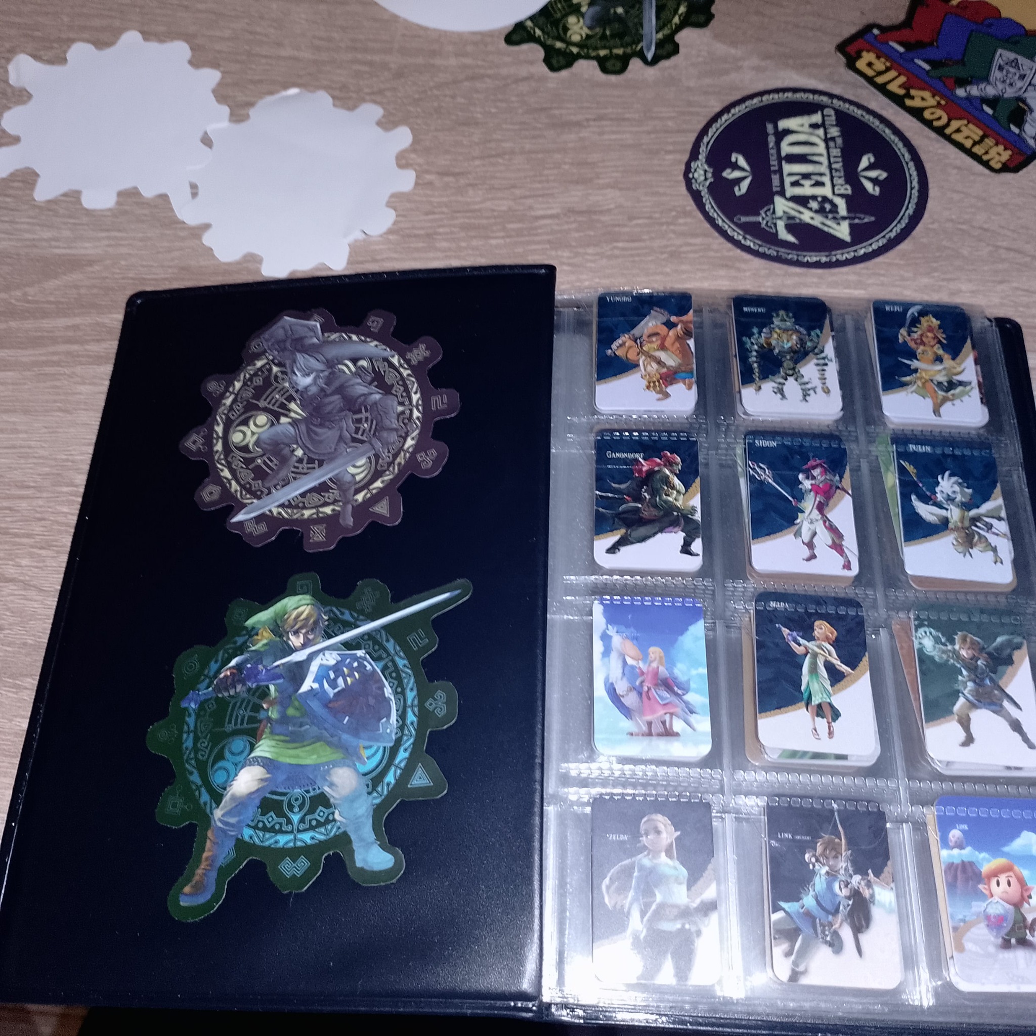 органайзер для amiibo-карточек из альбома для монет с наклейками Zelda
