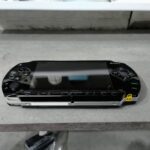 PSP-1008 не работают кнопки крестовины - внешний вид консоли спереди