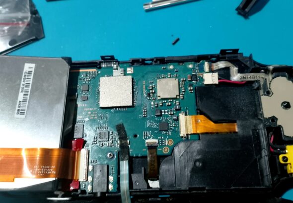 ремонт PSP 1008 Street - плата и корпус перед финальной сборкой