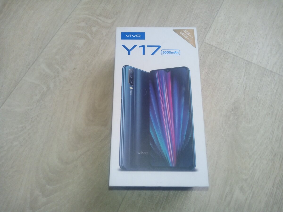 открытая коробка Vivo Y17