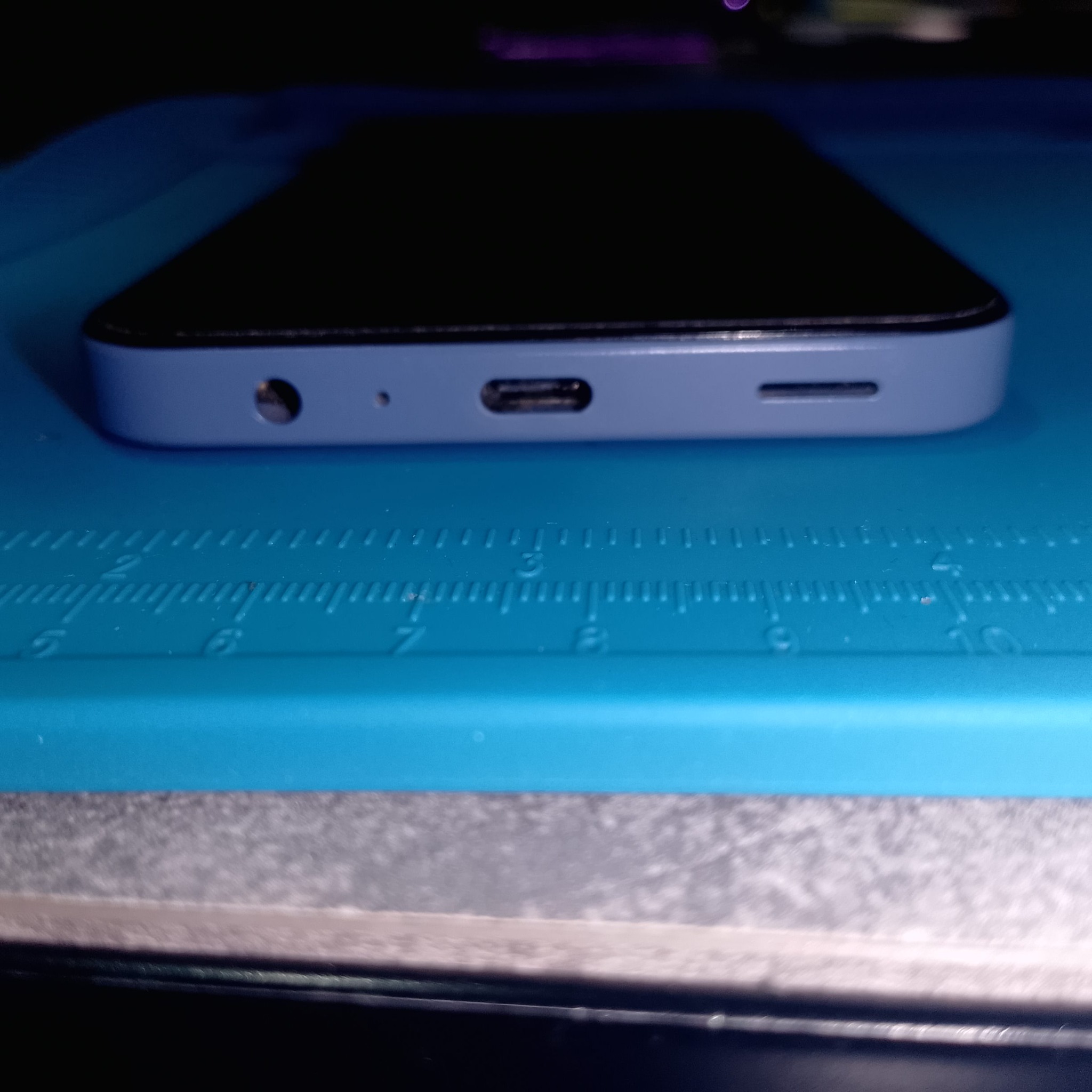 Нижняя грань Samsung A15 SM-A156E с USB-C разъемом