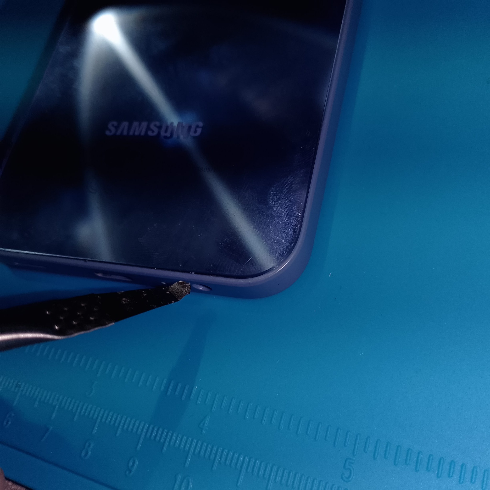 Проверка реакции Samsung A15 перед ремонтом USB-C