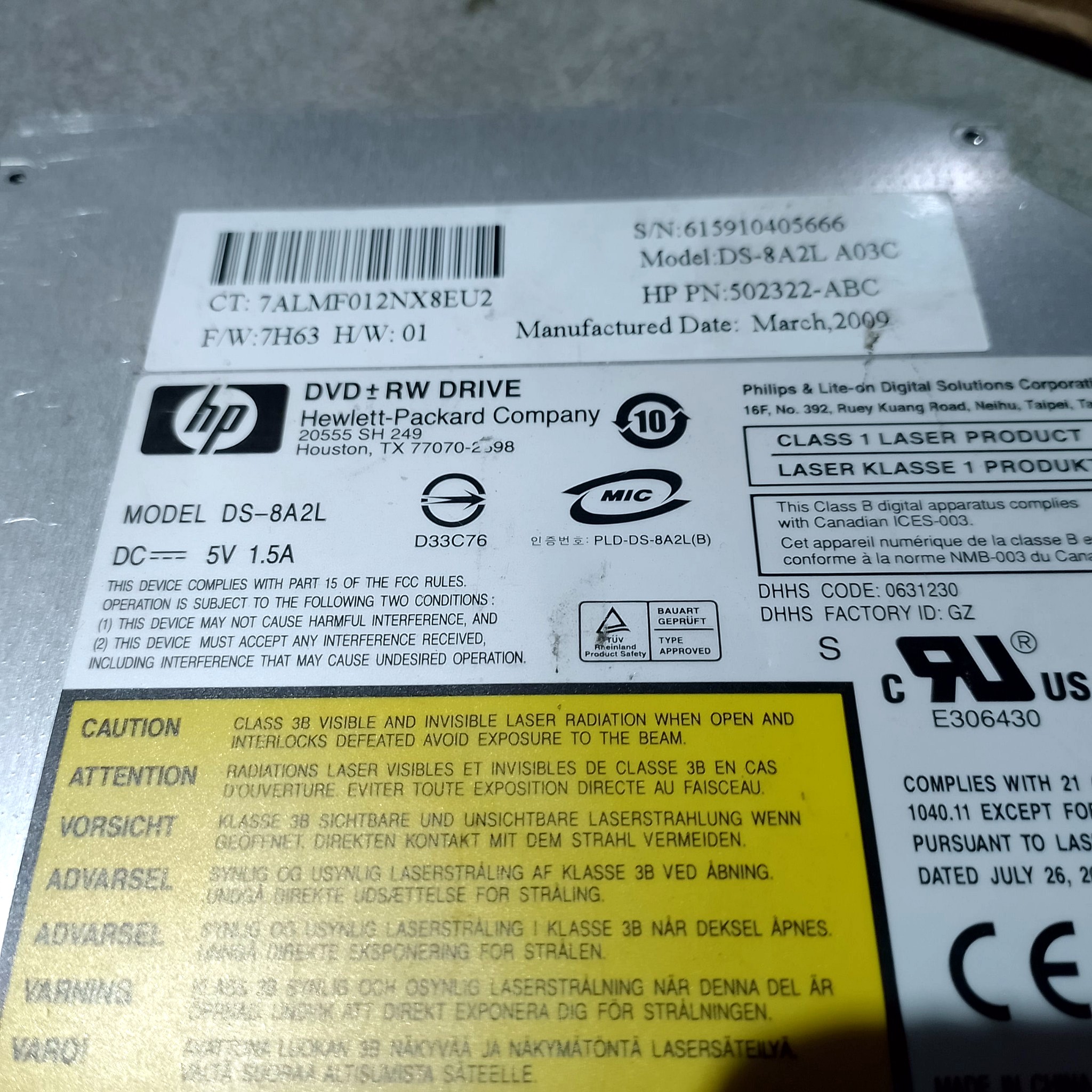 Маркировка HP DS-8A2L на ноутбучном Slim DVD-приводе