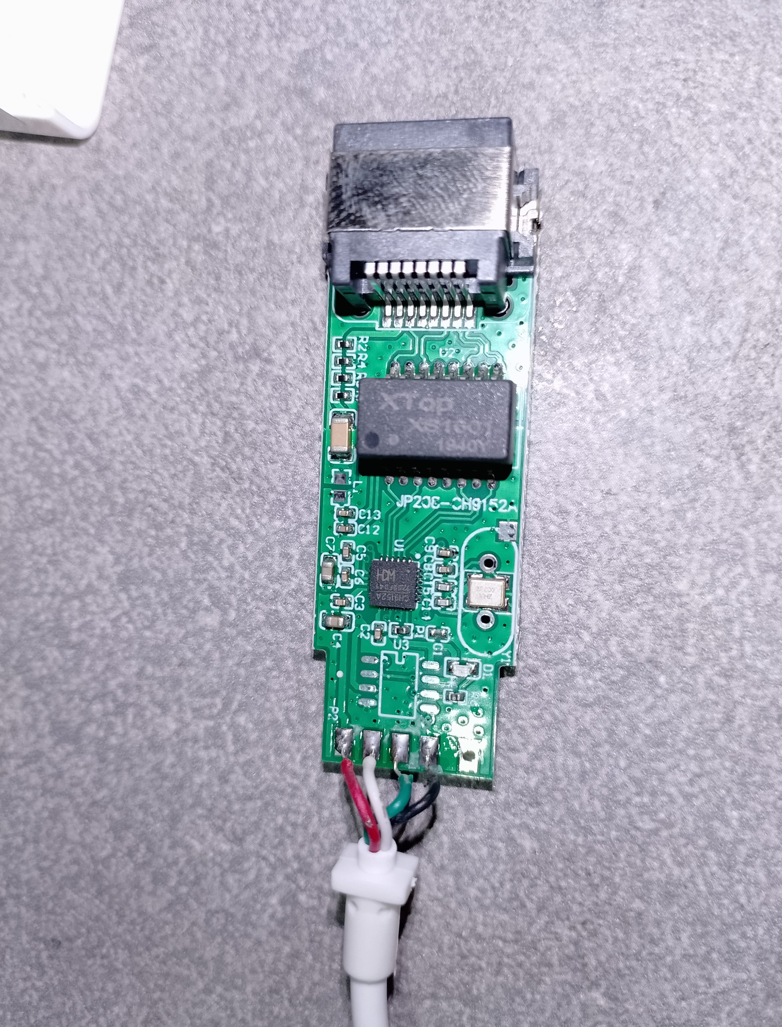 USB Ethernet адаптер CH9152 микросхема крупным планом